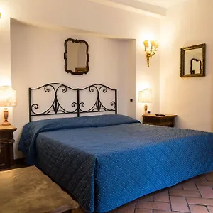 piazza-paradiso-accommodation.it-tuscanyhotel.com/