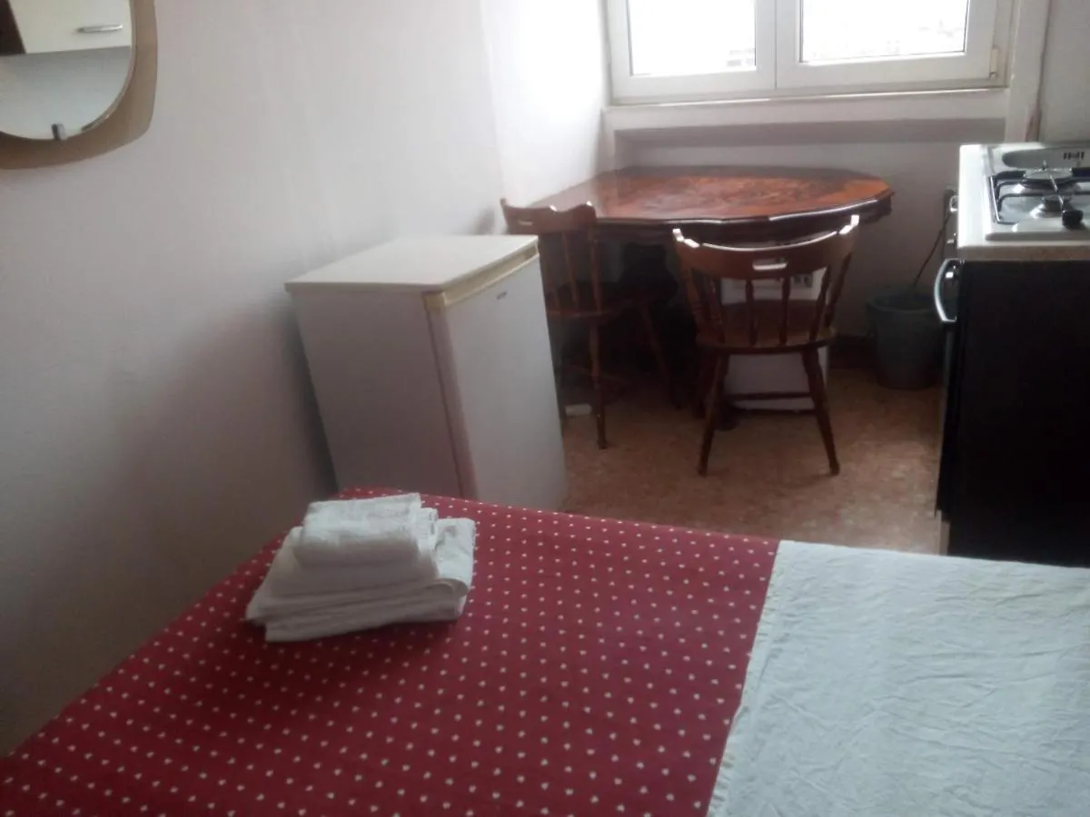 Bed & Breakfast The Top Of Aeroporto di Catania Fontana Rossa Italia